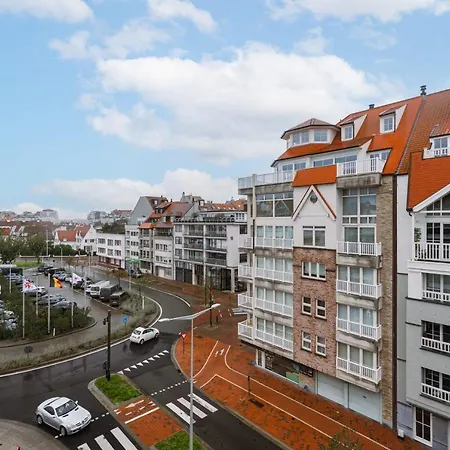 Beautiful With Two Balconies And Parking *