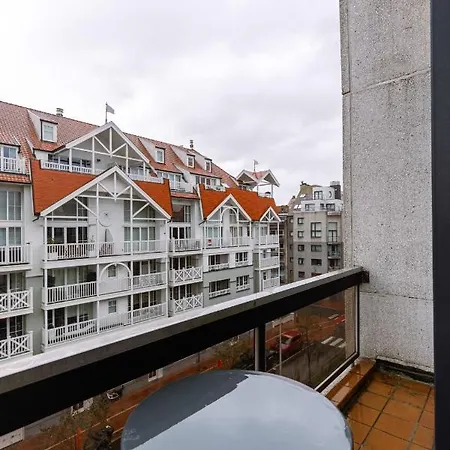 Beautiful With Two Balconies And Parking *